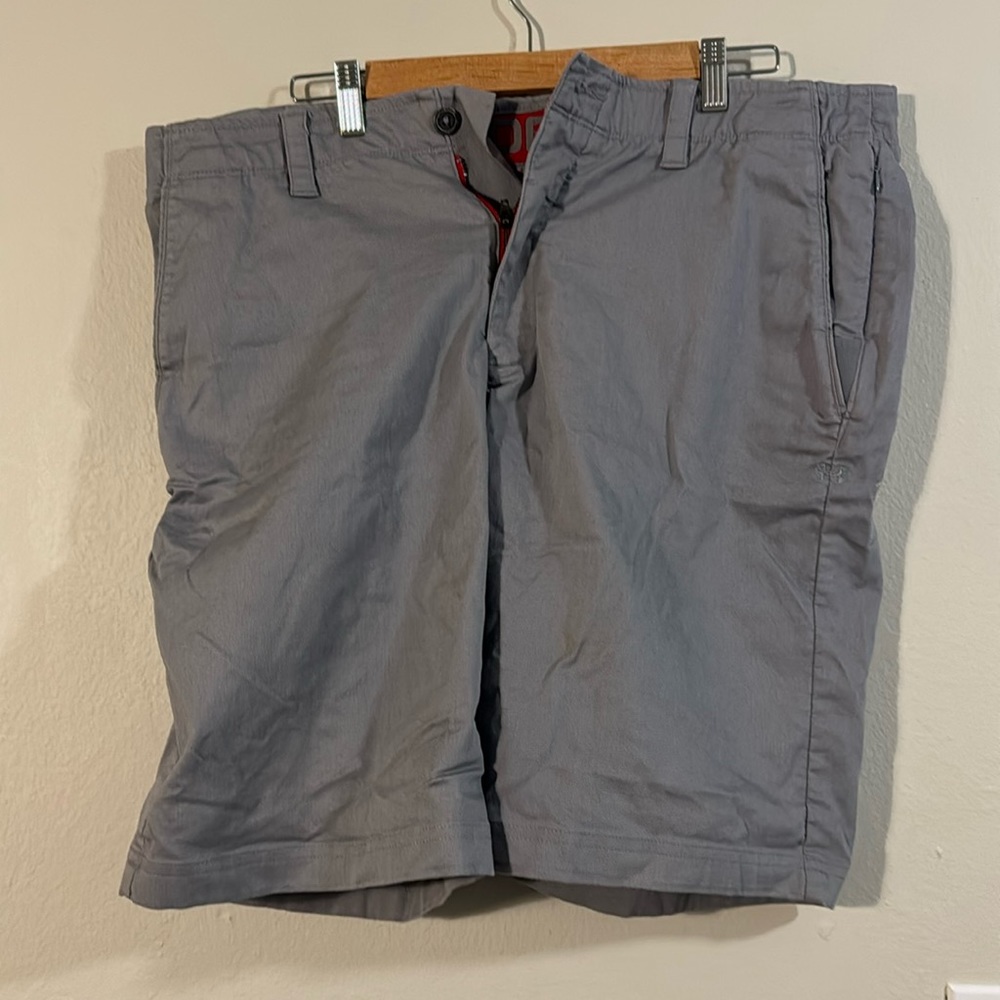 Under Armour Golf Shorts. 38, Grey